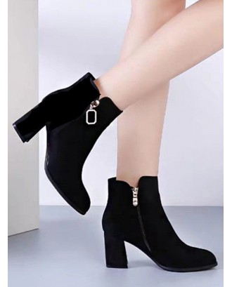 Square Pendant Pointed Toe Chunky Heel Ankle Boots - Black Eu 42
